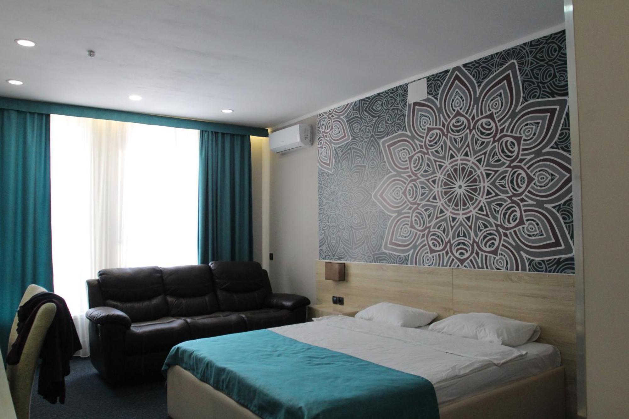 Altyn Shatyr Hotel And Restaurant Aksay Exterior photo