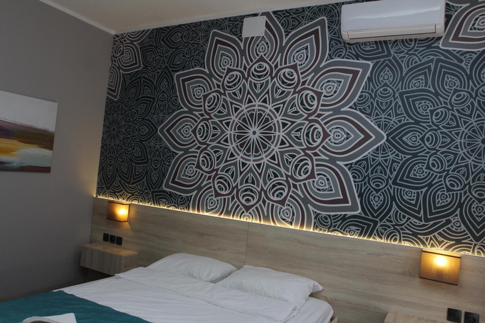 Altyn Shatyr Hotel And Restaurant Aksay Exterior photo